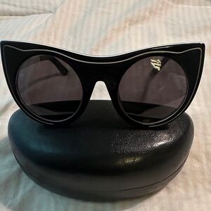Karl Lagerfeld Cat Black Oversized Round Sunglasses with Subtle White Trim